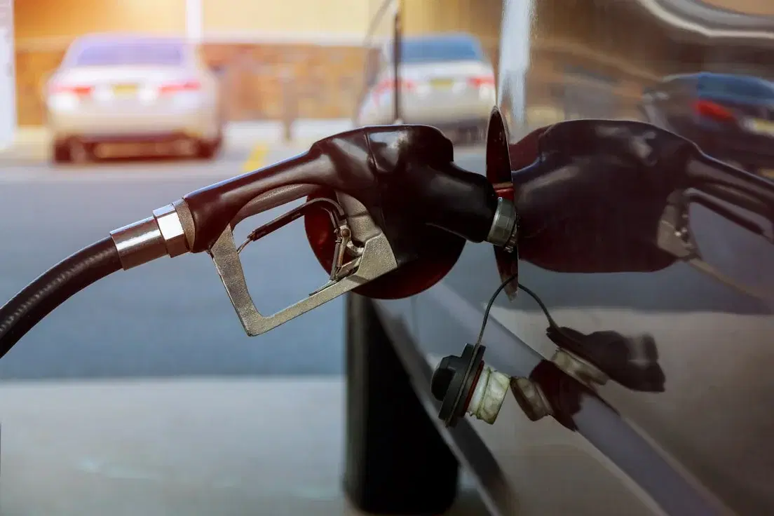 business.images.alt.fuelStation